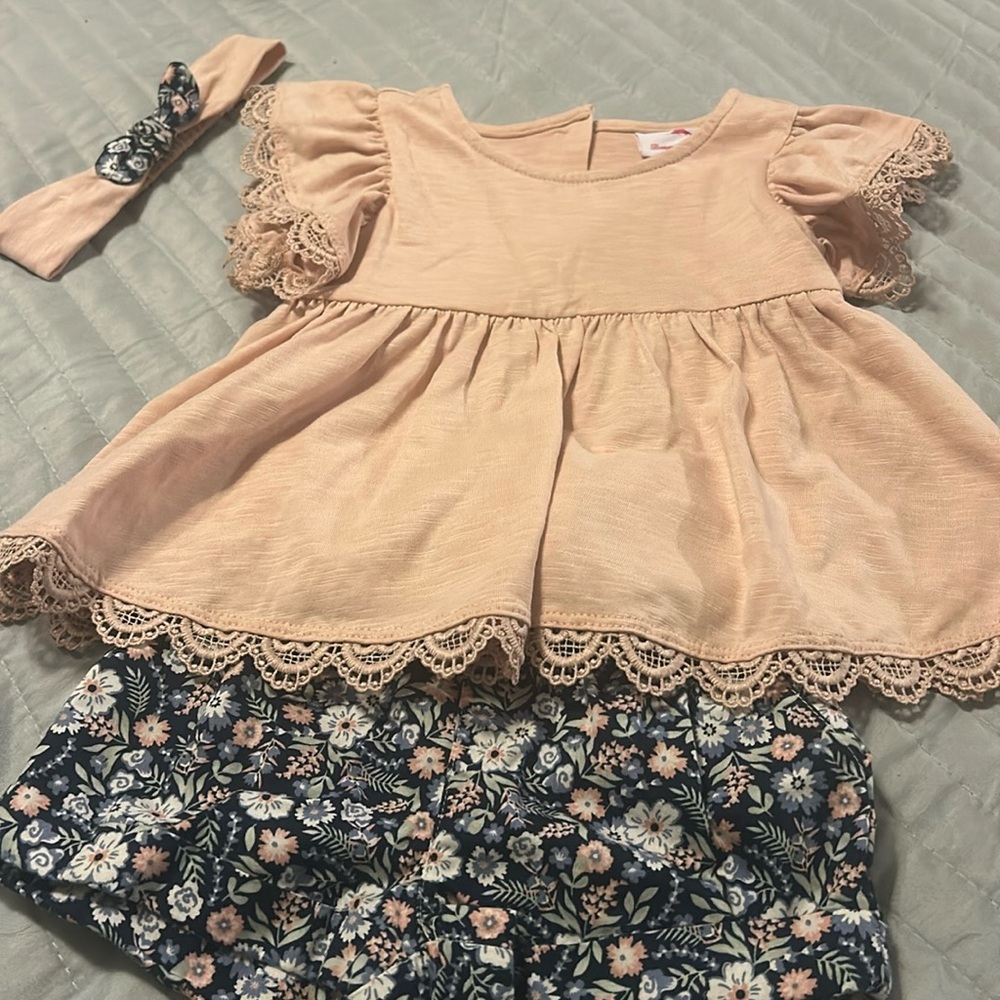 Tommy Bahama 18 months short set for Baby Girl